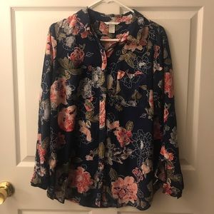 Maternity floral button down shirt!